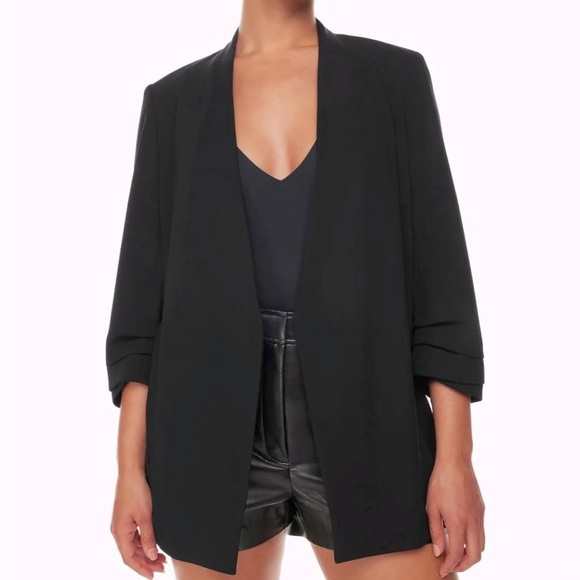 Babaton Jackets & Blazers - Babaton Aritzia Black Power Hip Blazer Size 6